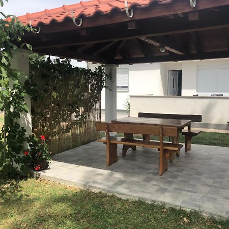 Holiday Home Visnja نين المظهر الخارجي الصورة