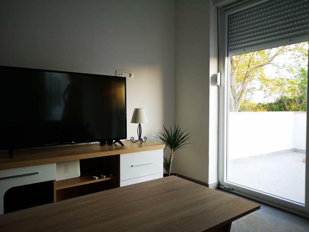 Holiday Home Visnja نين المظهر الخارجي الصورة