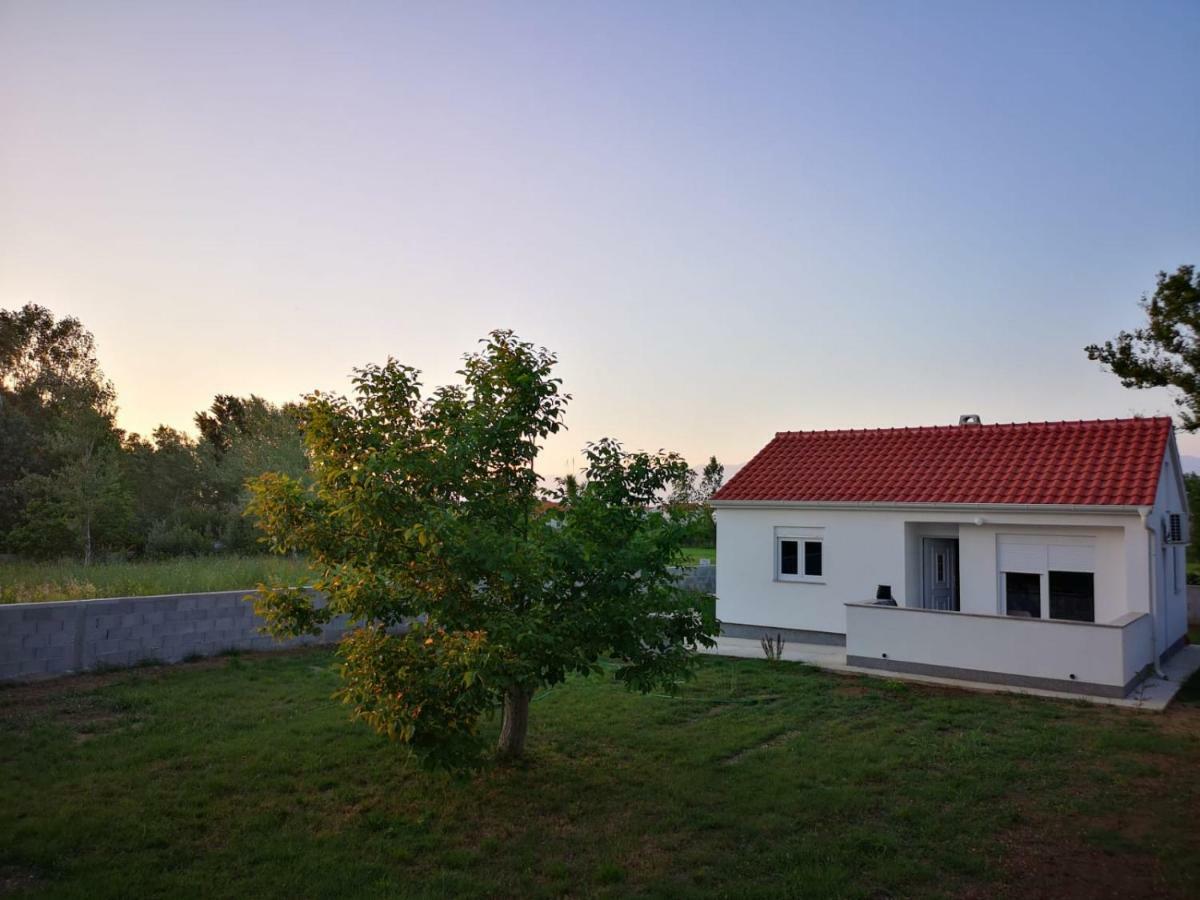 Holiday Home Visnja نين المظهر الخارجي الصورة